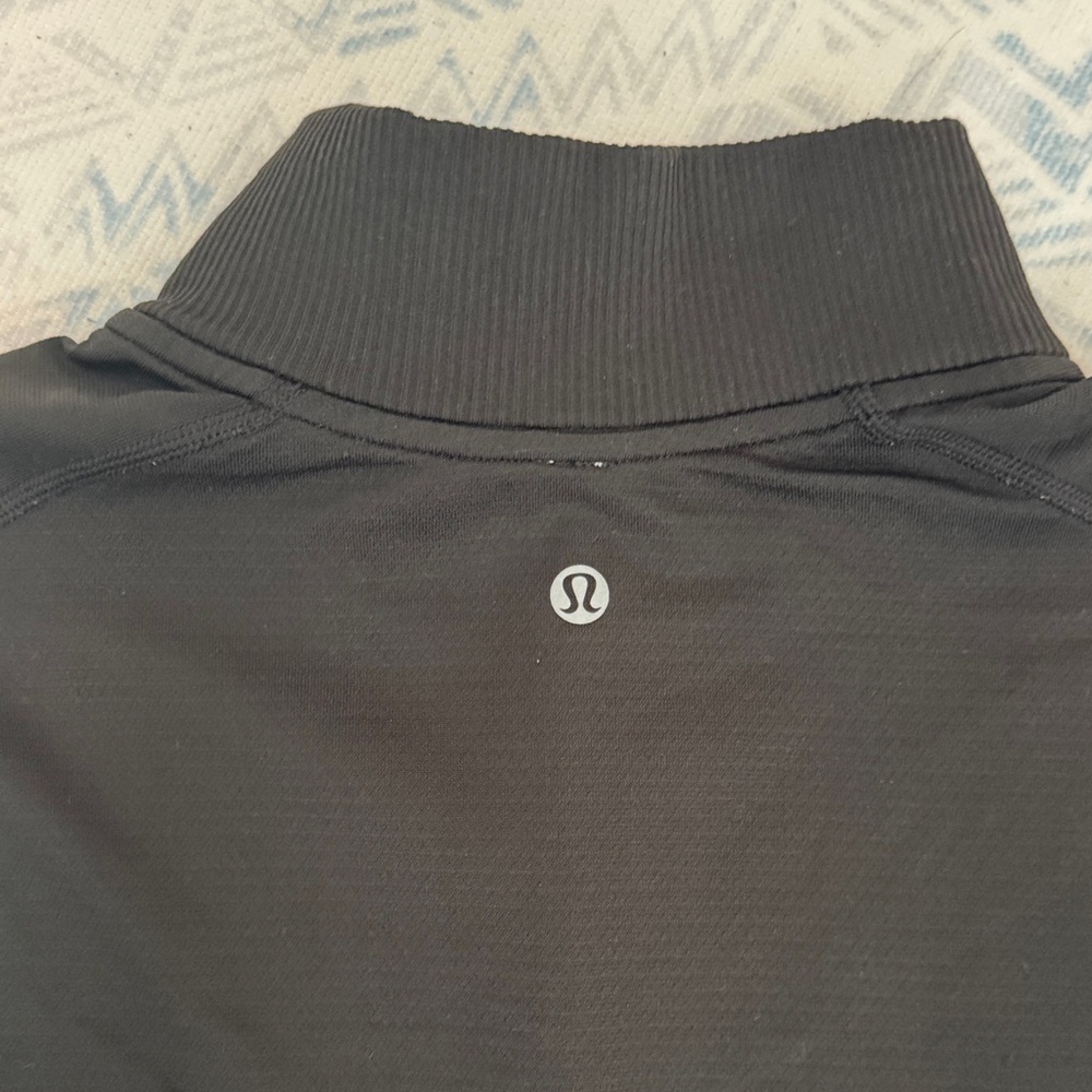 Lululemon Black Quarter-Zip Pullover - Picture 4 of 5